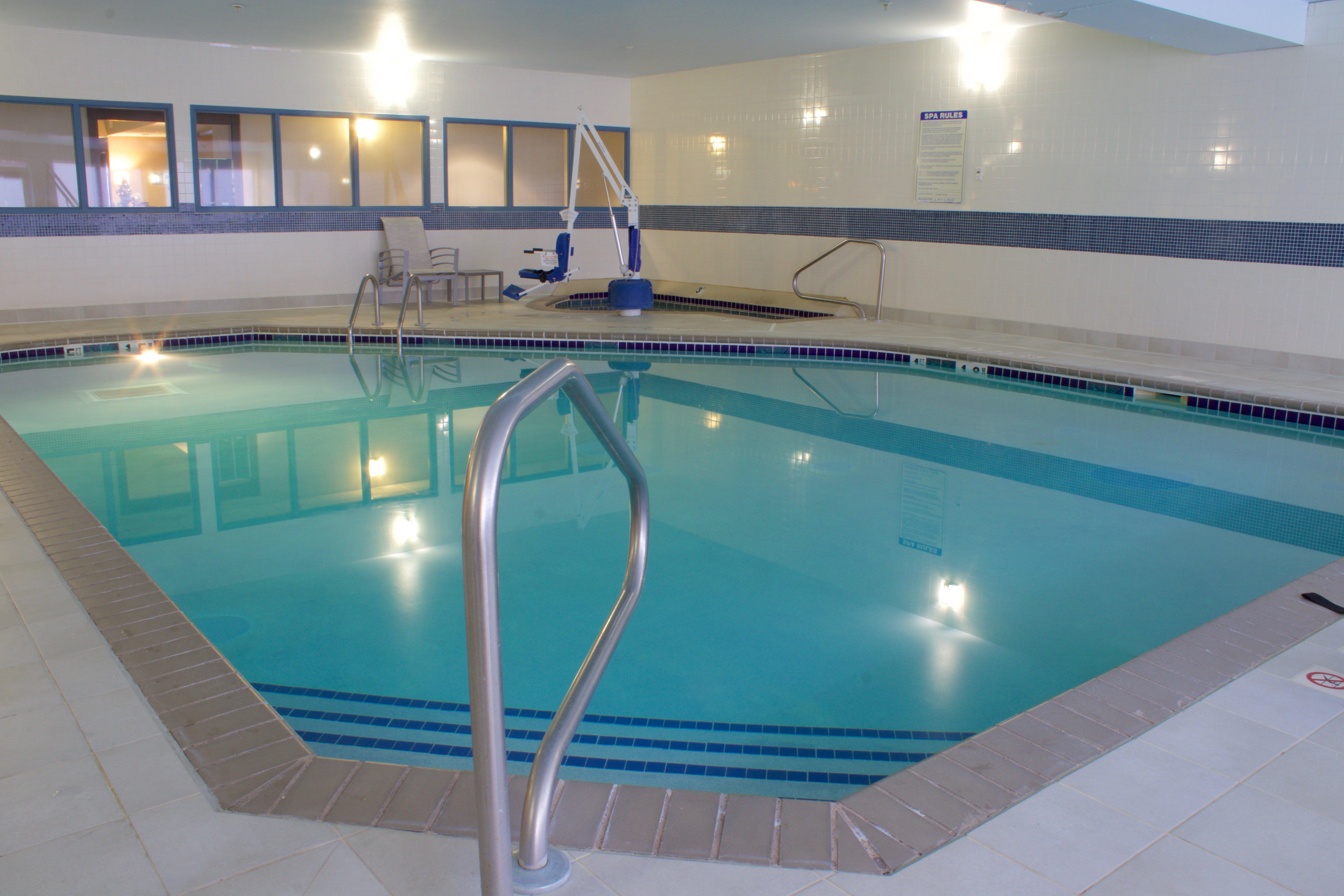Holiday Inn Express Hotel & Suites-St. Paul By Ihg Vadnais Heights Esterno foto