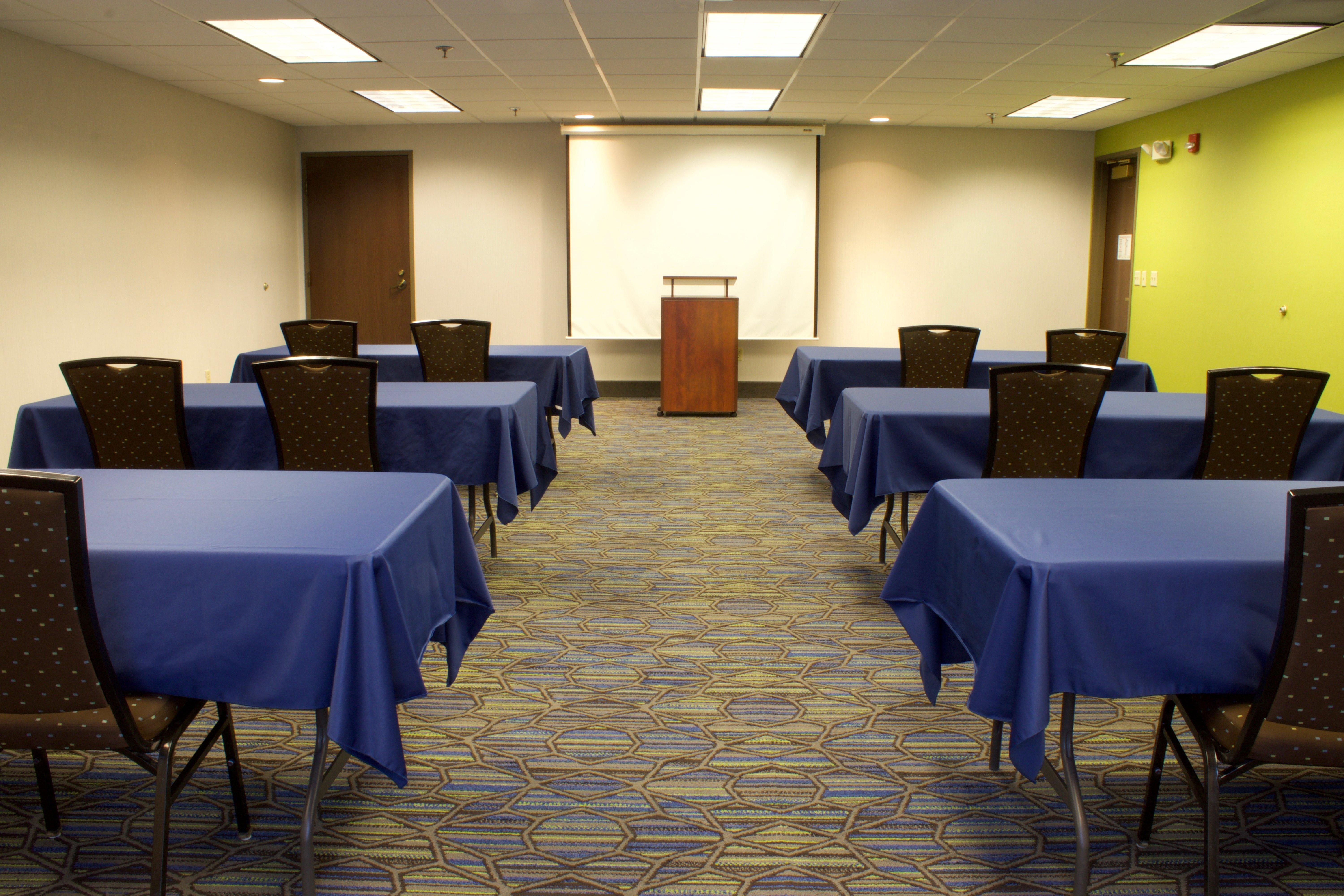 Holiday Inn Express Hotel & Suites-St. Paul By Ihg Vadnais Heights Esterno foto
