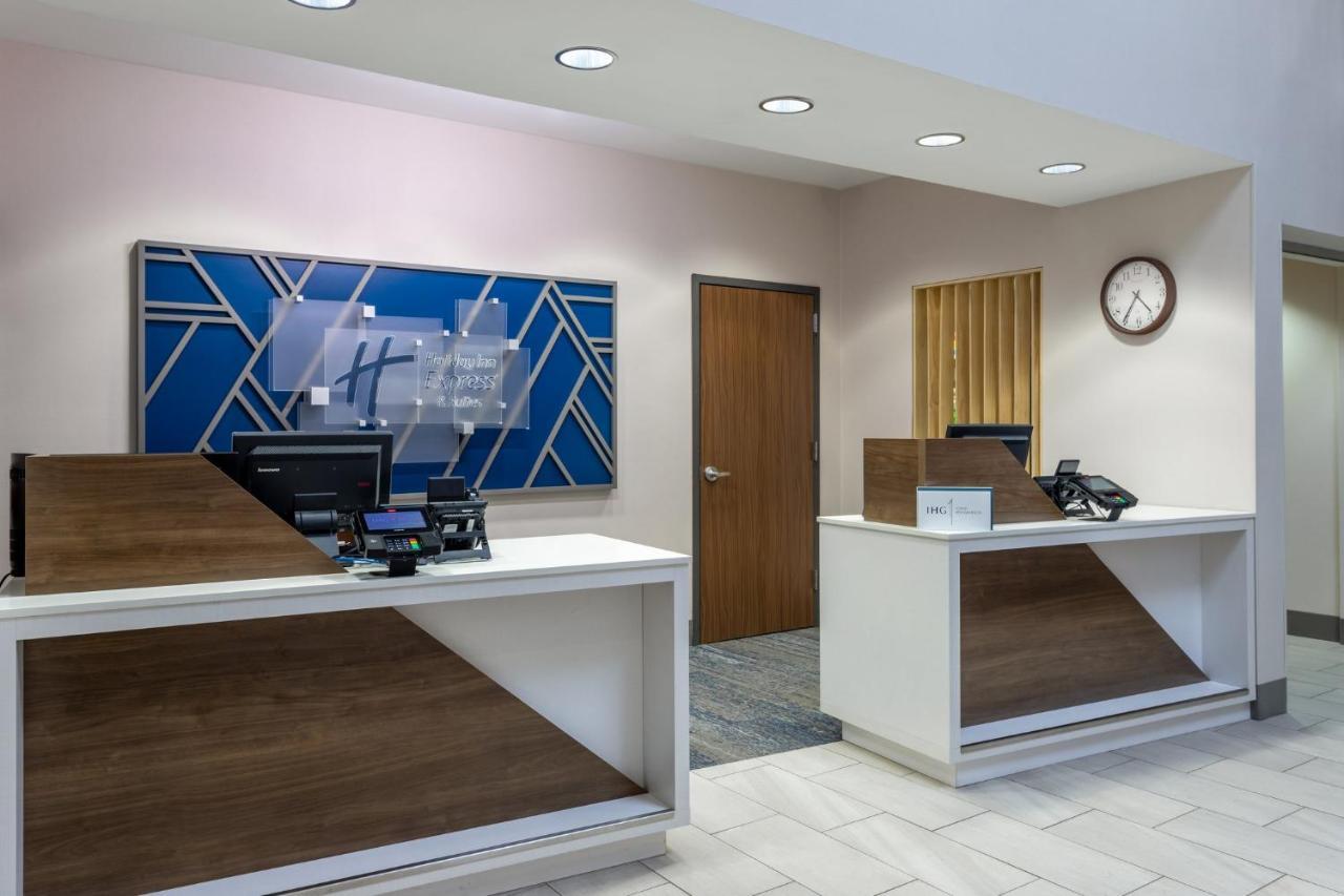 Holiday Inn Express Hotel & Suites-St. Paul By Ihg Vadnais Heights Esterno foto