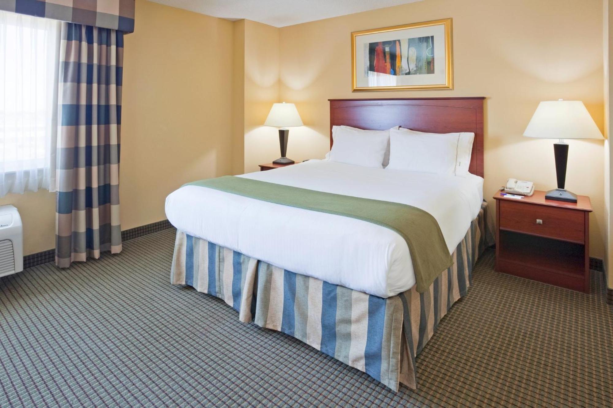 Holiday Inn Express Hotel & Suites-St. Paul By Ihg Vadnais Heights Esterno foto